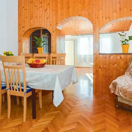 Апартаменты Beautiful In Подстрана