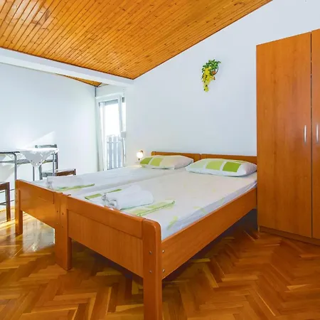 Apartamento 3 Bedroom Amazing In